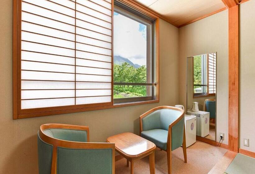 غرفة قياسية, Kuju Kogen