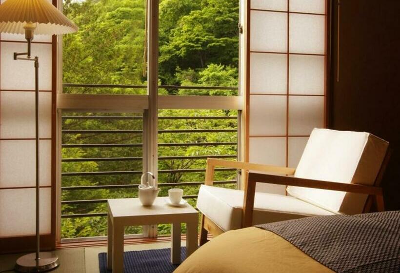 标准间, Yamayuri No Yado