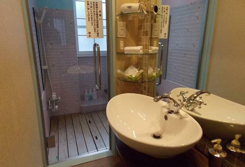 标准间, Yamayuri No Yado