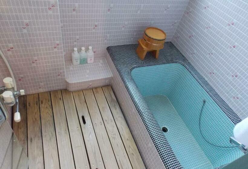 标准间, Yamayuri No Yado