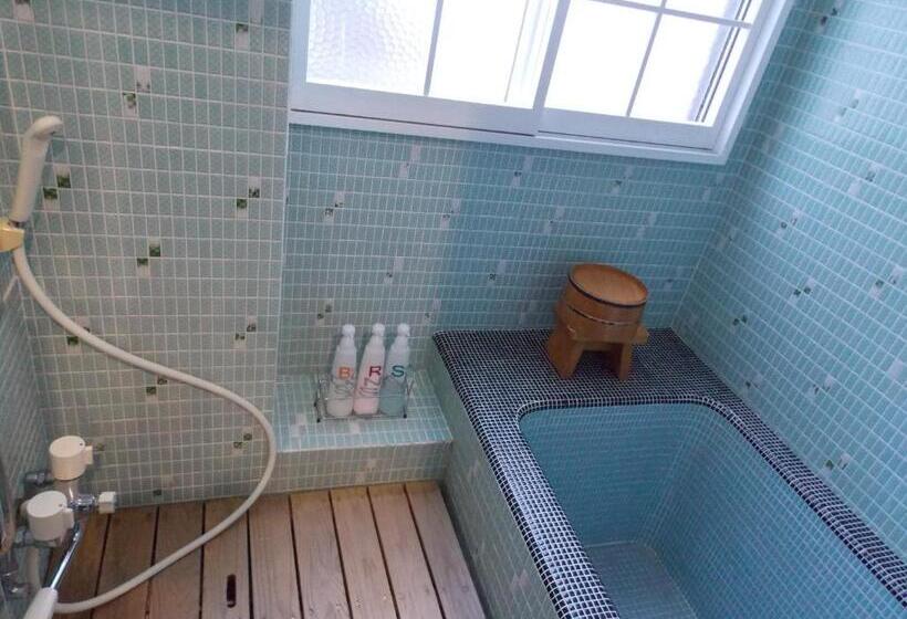 四人标准间, Yamayuri No Yado