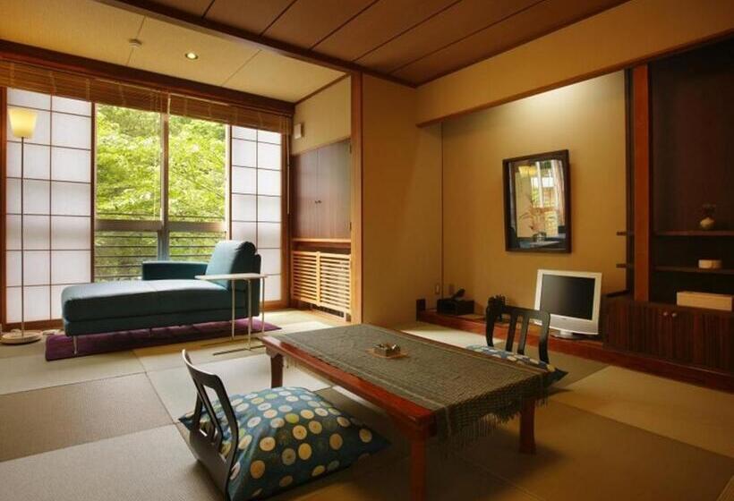 四人标准间, Yamayuri No Yado