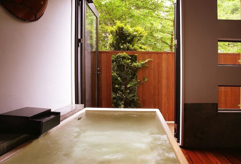 套房, Yamayuri No Yado