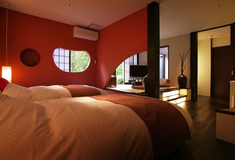 套房, Yamayuri No Yado