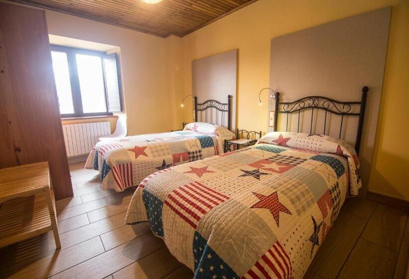 غرفة قياسية, A Reboleira   Casa Nuñez