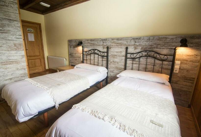 غرفة قياسية, A Reboleira   Casa Nuñez