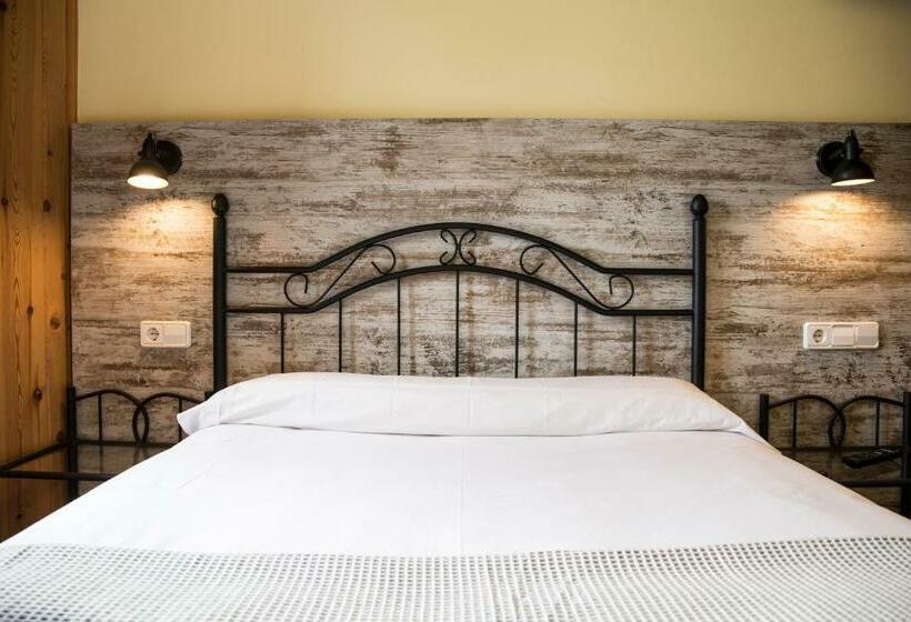 غرفة قياسية, A Reboleira   Casa Nuñez