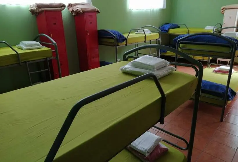 Geteiltes Mehrbettzimmer, Albergue O Bordón