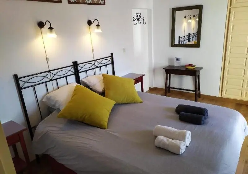 マウンテンビュースタンダードルーム, B&b La Madrugada