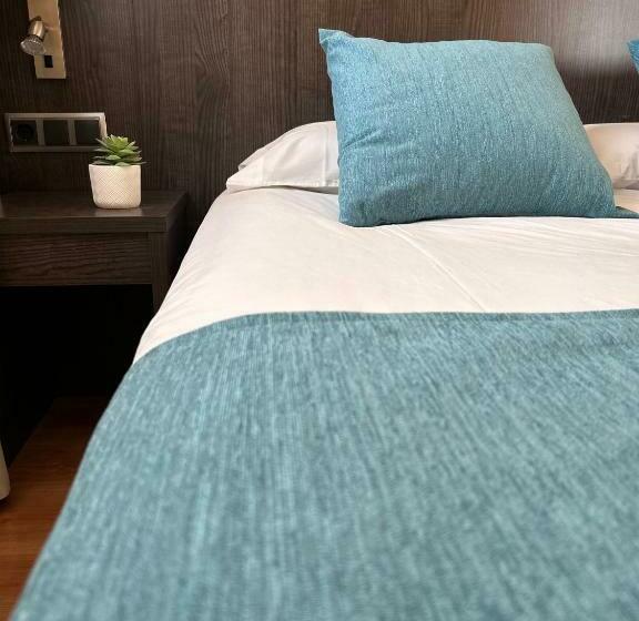 חדר סטנדרט, 1948 Manresa