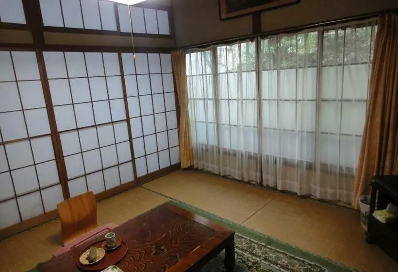 バス共有のスタンダードルーム, Kinreisou
