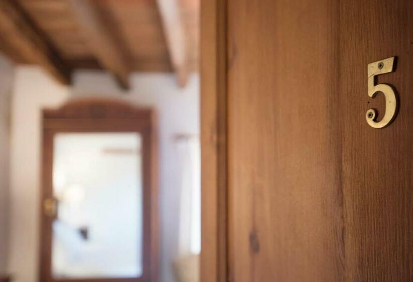 スイート, Sa Bisbal  Turismo De Interior