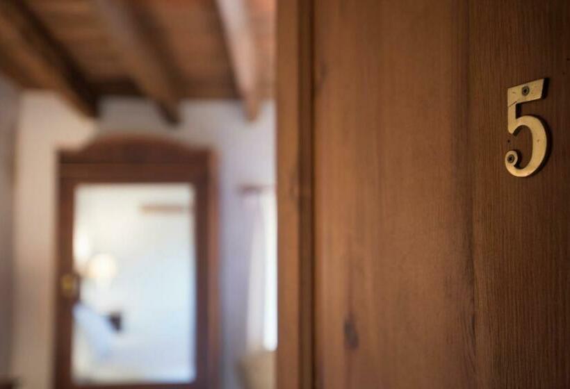 スタンダードルーム, Sa Bisbal  Turismo De Interior