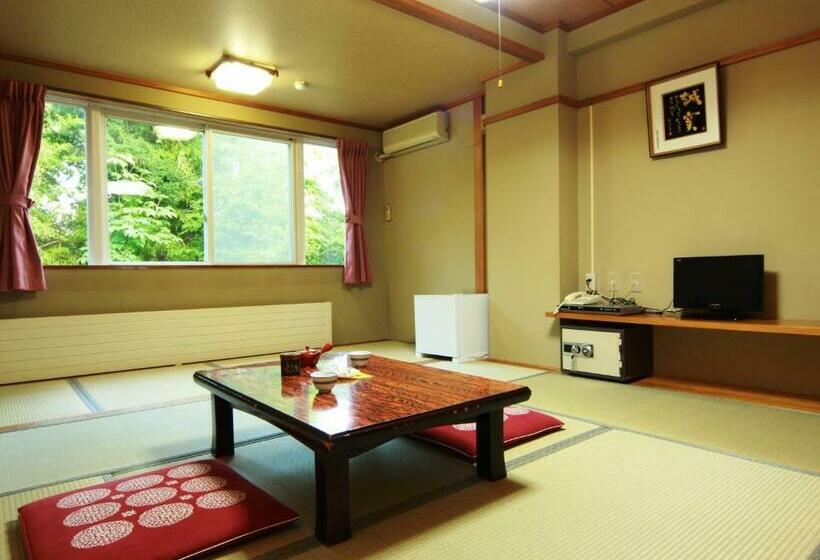 חדר סטנדרט לארבעה, Sunny Valley