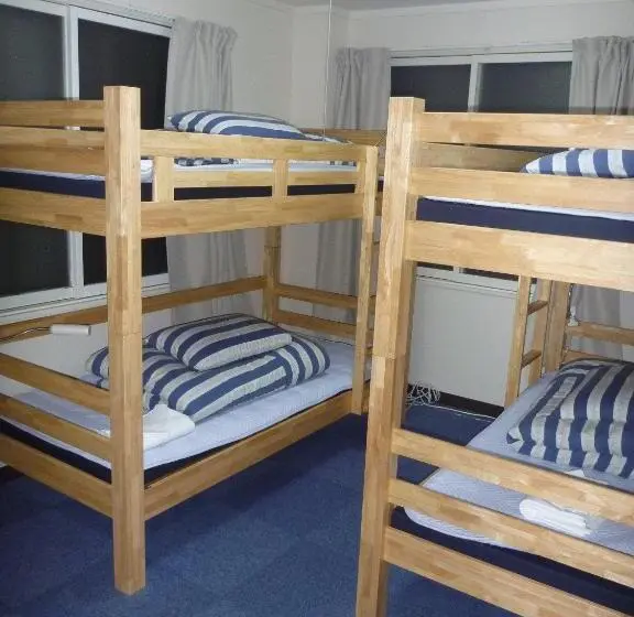 Standard Neljän Hengen Huone Jaettu Kylpyhuone, K S House Hakuba Alps Travelers Hostel