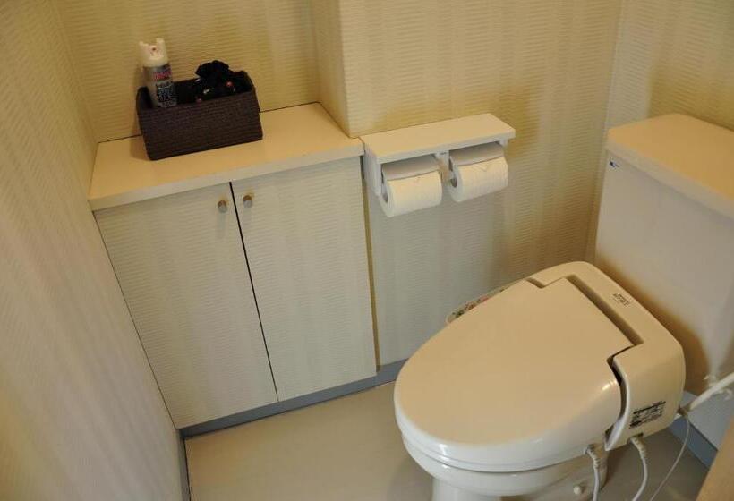 חדר סטנדרט לשלושה עם חדר אמבטיה משוף, Obokekyo Mannaka