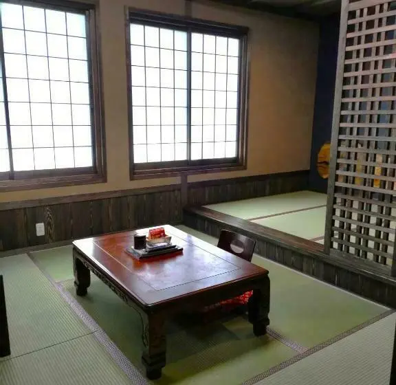 Standard-huone, Shinwaen
