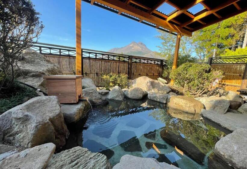 스위트 킹사이즈 침대, Yufuin Sanso Waremokou