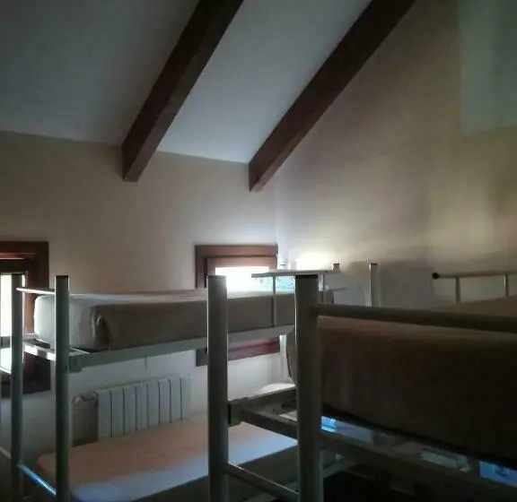 Standard Neljän Hengen Huone, Albergue Albarracín
