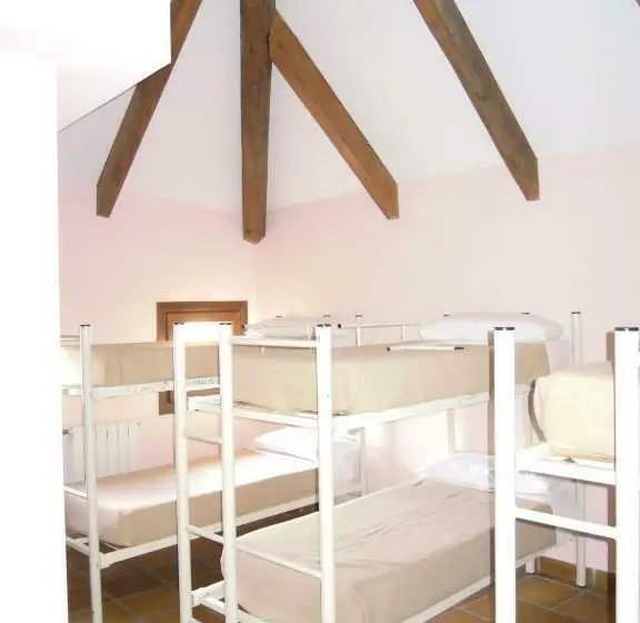 Standard Neljän Hengen Huone, Albergue Albarracín
