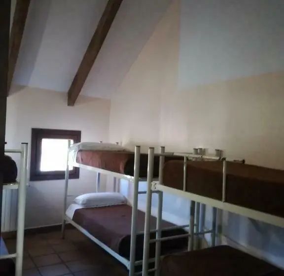 Vuode Makuusalissa, Albergue Albarracín