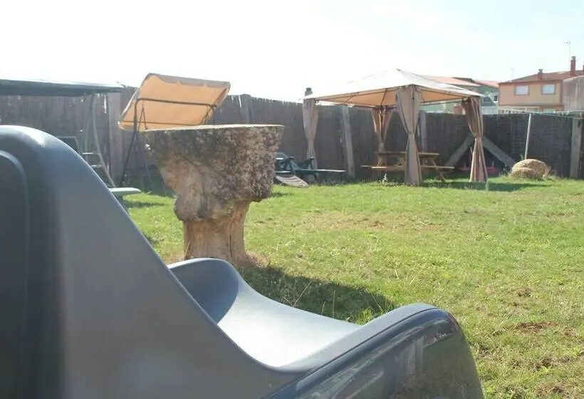 تختخواب در اتاق مشترک, Albergue Alfonso Ii