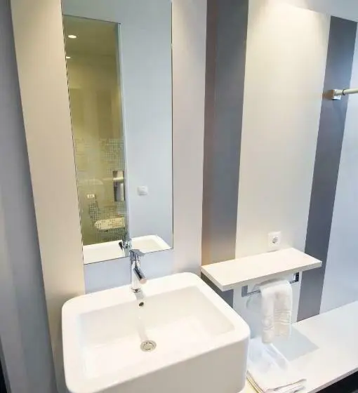 Standard Yhden Hengen Huone, Hostal La Creu