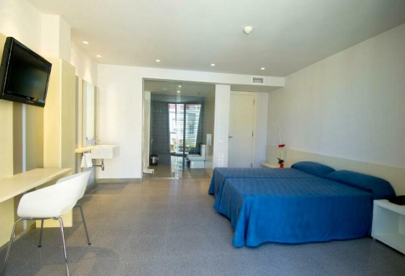 غرفة قياسية, Hostal La Creu