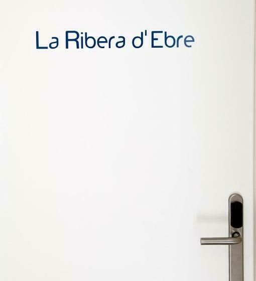 غرفة قياسية, Hostal La Creu