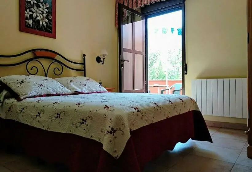 Standard-huone Terassi, Hostal Almenara
