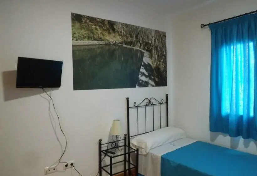 Standard Yhden Hengen Huone, Casa Rural Entresierras