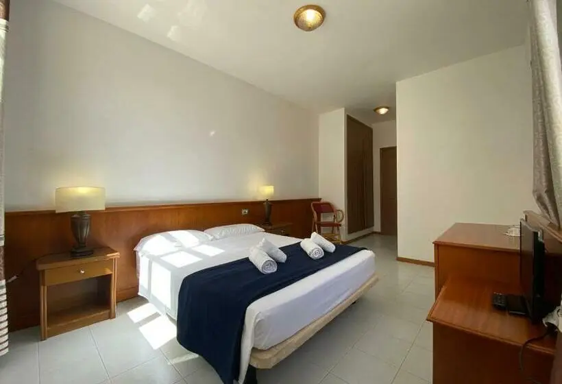 Standard-huone, Pension Cassandra