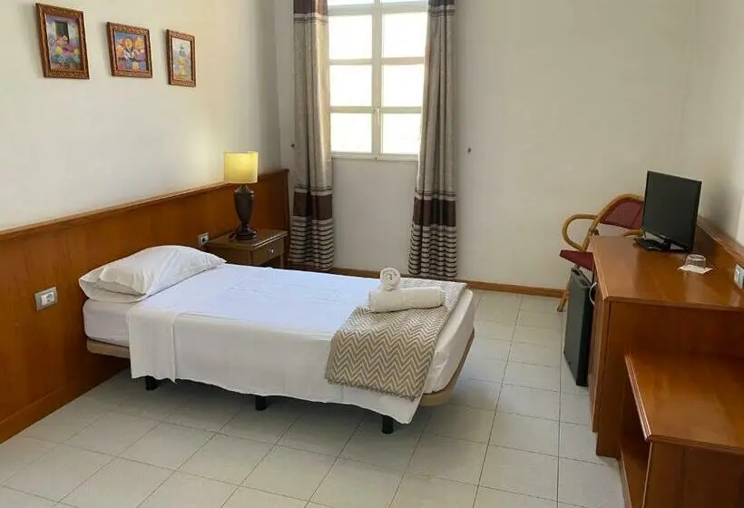 Standard Yhden Hengen Huone, Pension Cassandra