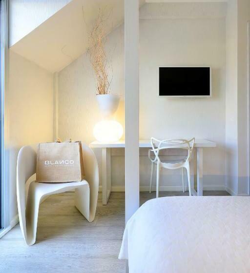 Superior Room with Terrace, Blanco Hotel Formentera
