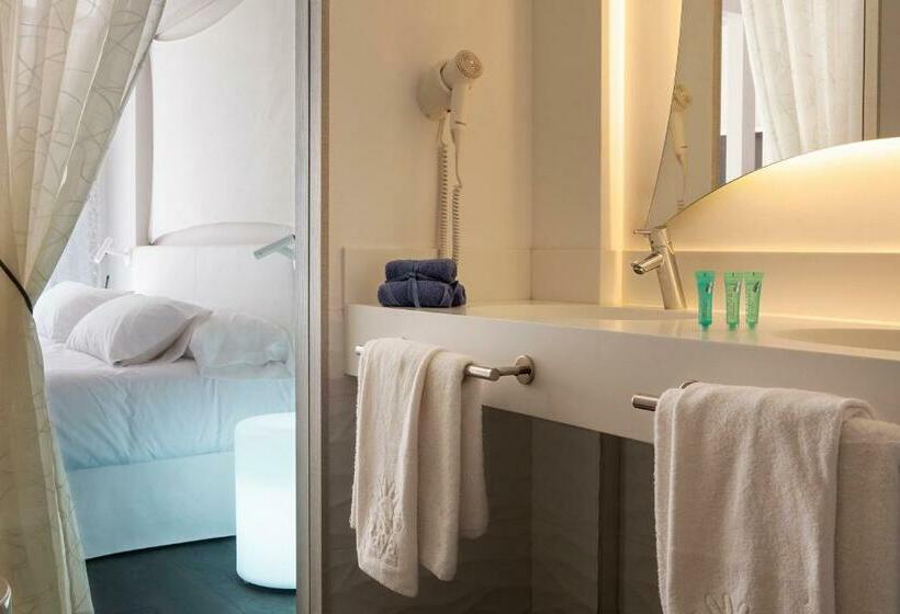 Superior Room with Terrace, Blanco Hotel Formentera