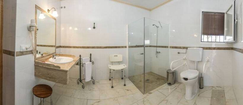 适合残疾人使用的标准间, Bodega El Moral