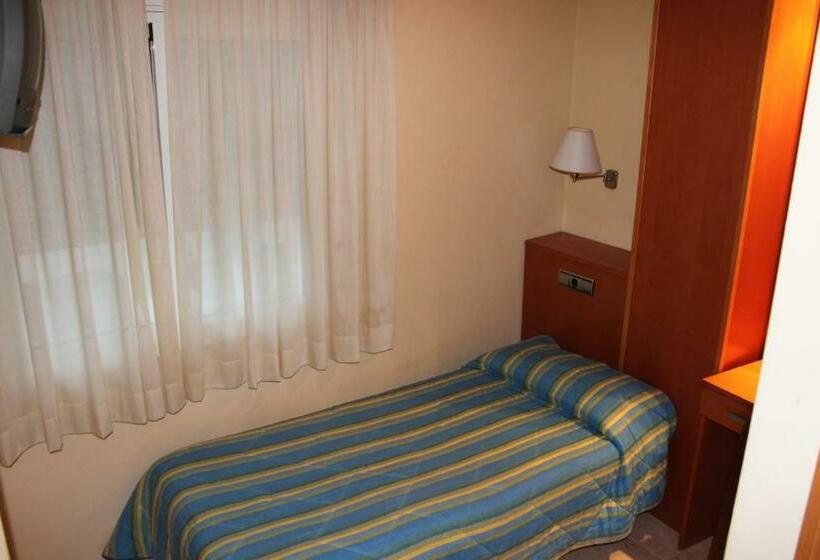 غرفة قياسية فردية, Del Port