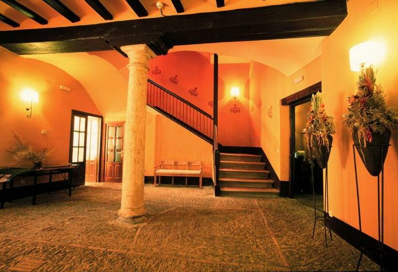 スタンダードルーム, Posada Del Almudí