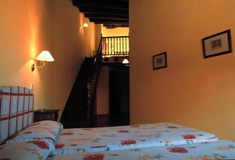 Perhehuone, Posada Del Almudí