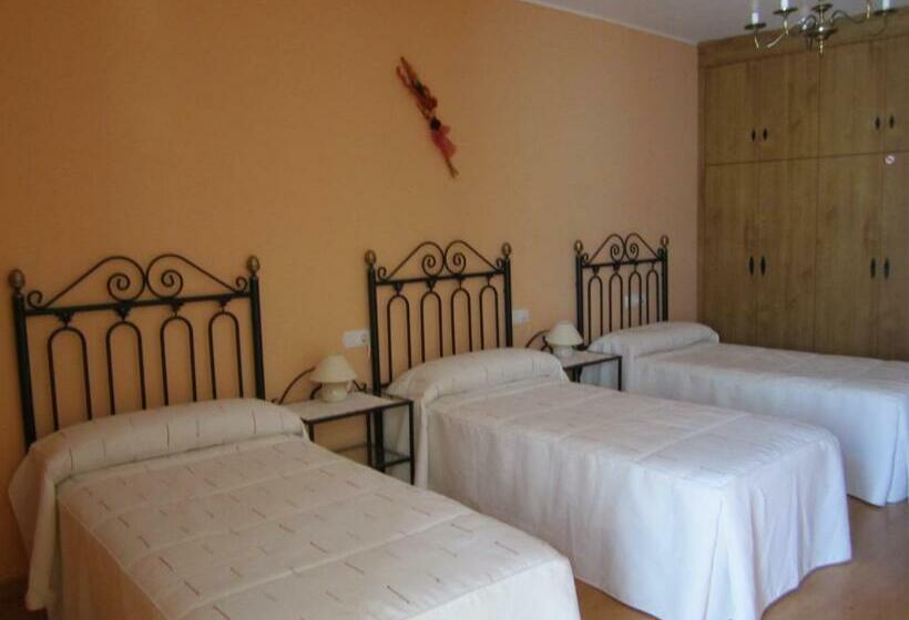 스탠다드 트리플 룸, Rural El Molinero De Santa Colomba De Somoza