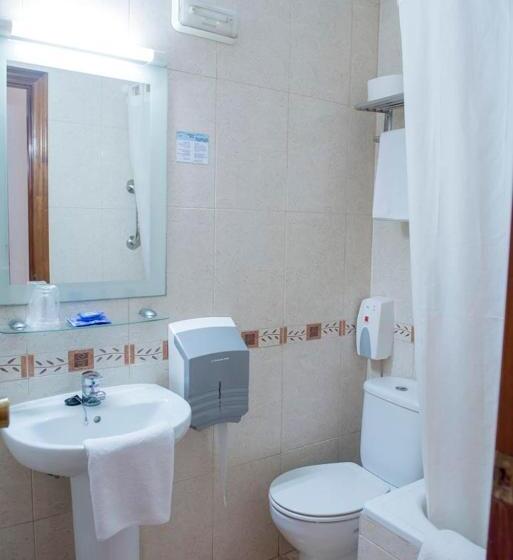 חדר יחיד בסיסי, Sierra Mar