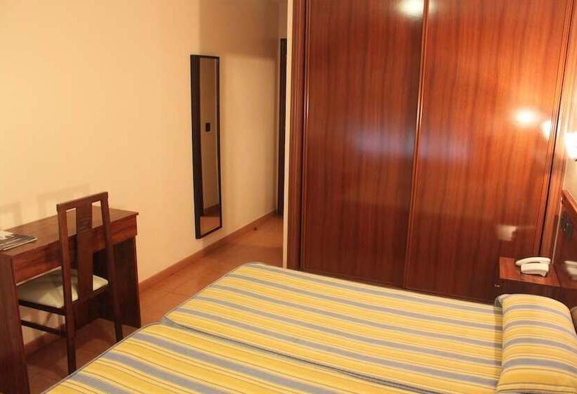 غرفة قياسية ثلاثية, Valdés