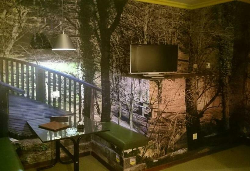 标准间, Motel Caldas