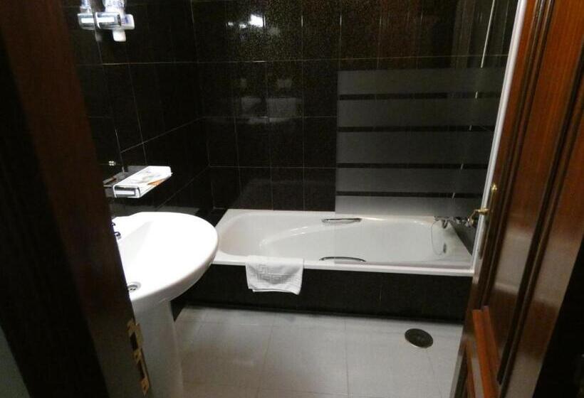 Economy-huone, Motel Caldas