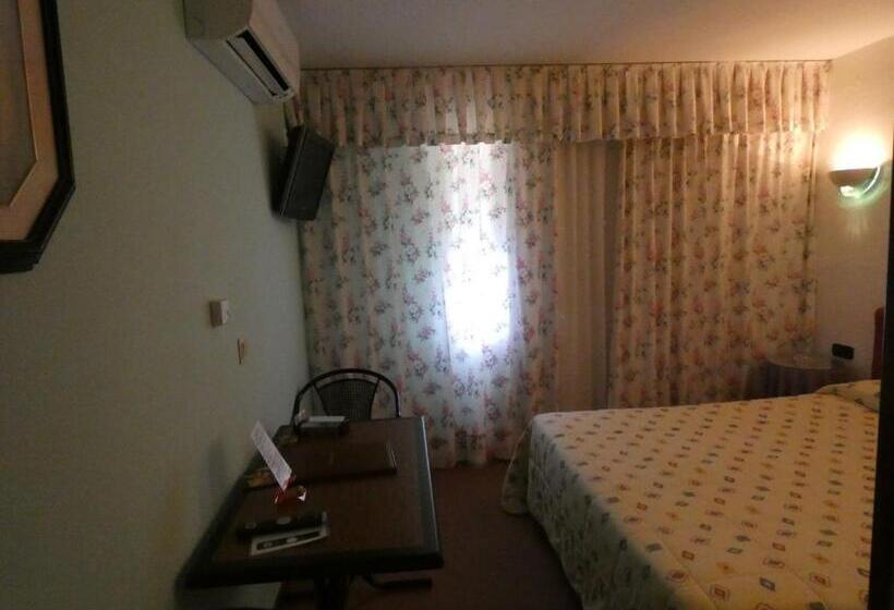 Economy-huone, Motel Caldas