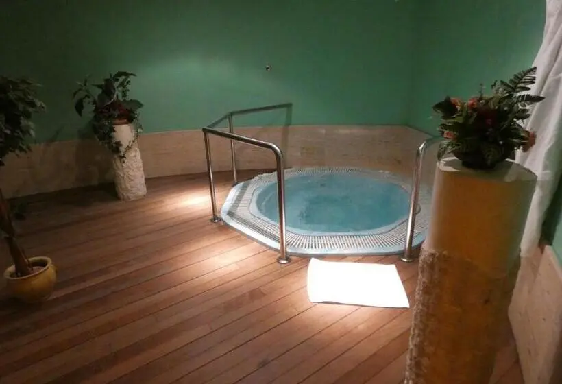 Deluxe-sviitti, Motel Caldas