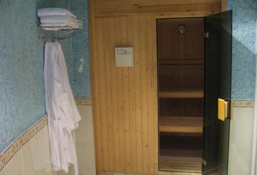 Люкс Повышенной Комфортности, Motel Caldas