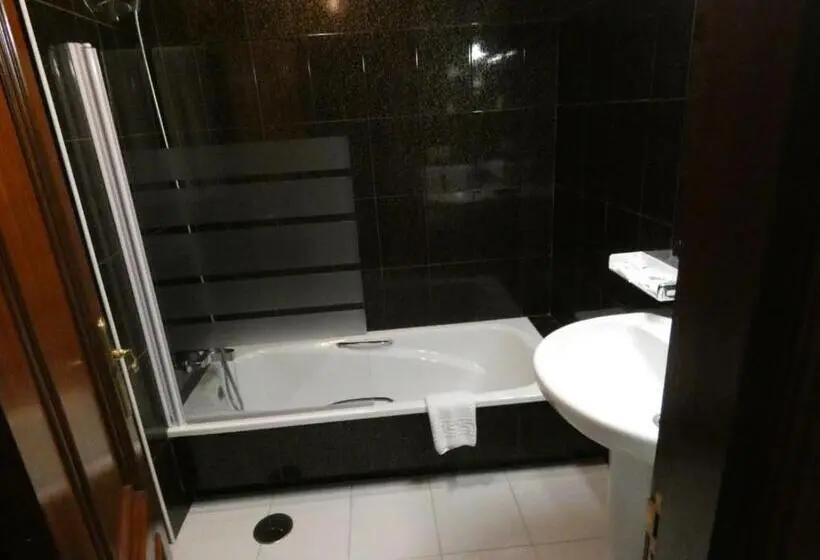 Economy Yhden Hengen Huone, Motel Caldas