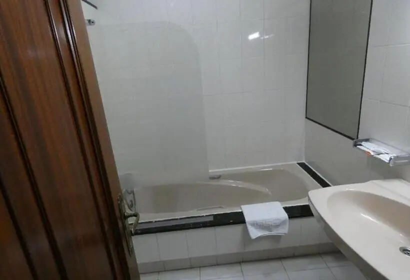Economy Yhden Hengen Huone, Motel Caldas