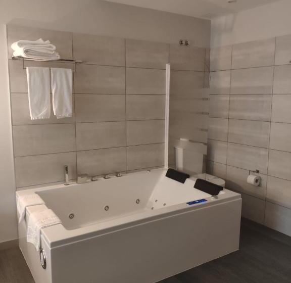 Sviitti Poreallas, Motel Caldas